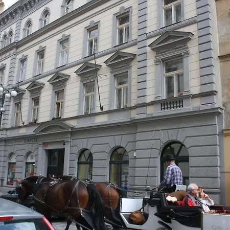 Old Town Charming Daire Prag